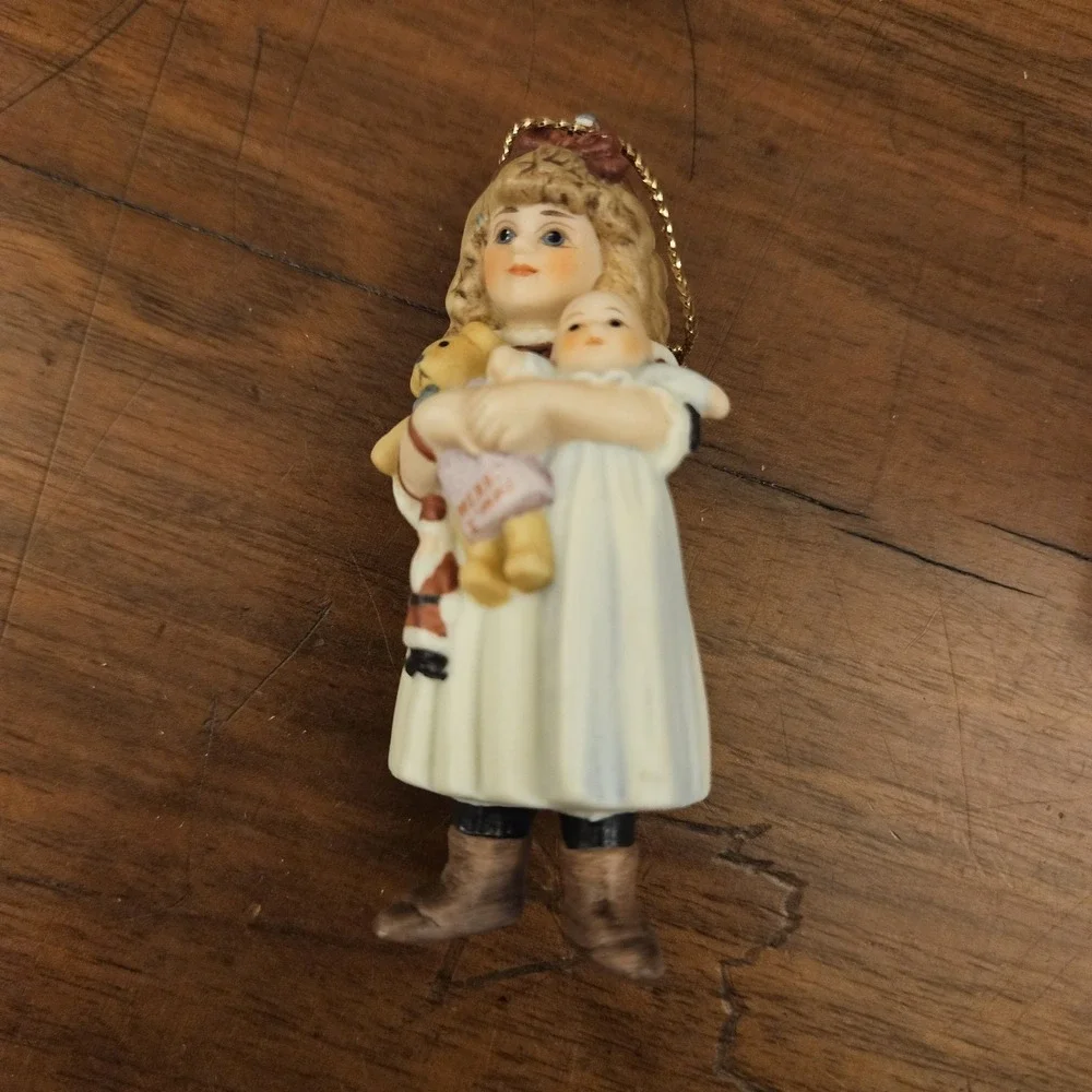 Vintage 1980s Limited Edition Jan Hagara Carol Christmas Ornament Original‎ Box